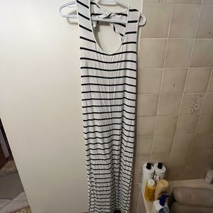 Keyhole Back Maxi Dress